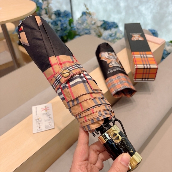 BURBERRY - Picture 4 of 9